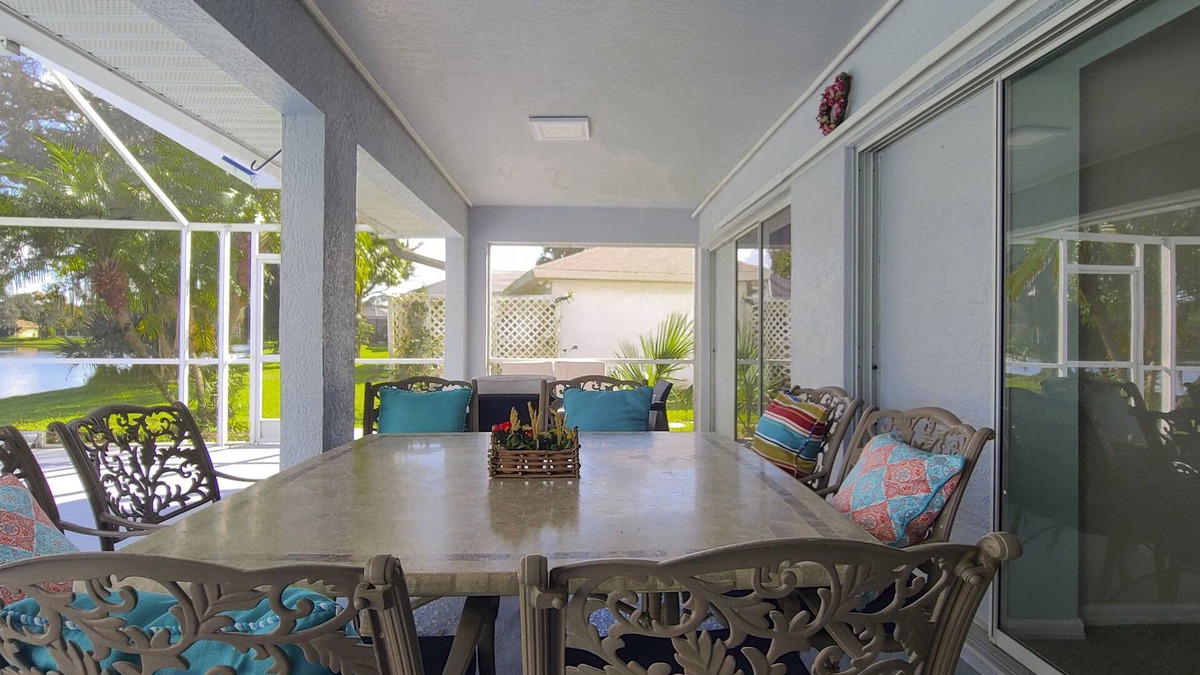 West Melbourne House | Heated pool, lakeview, double king size, 4 bedrooms, 6 beds, 2 bath, sleep 12