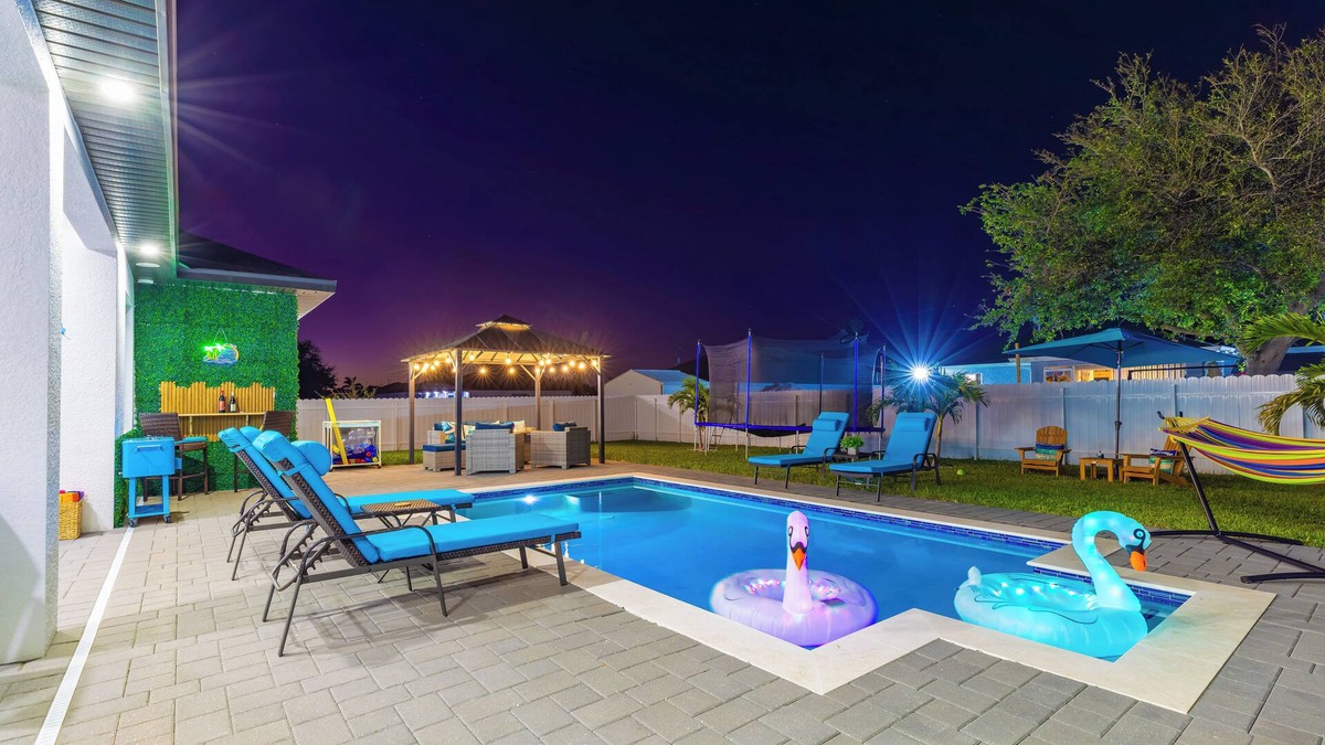 Mariner House | Heated Pool + Modern 4 BR Home — Ultimate Comfort in Cape Coral with AC