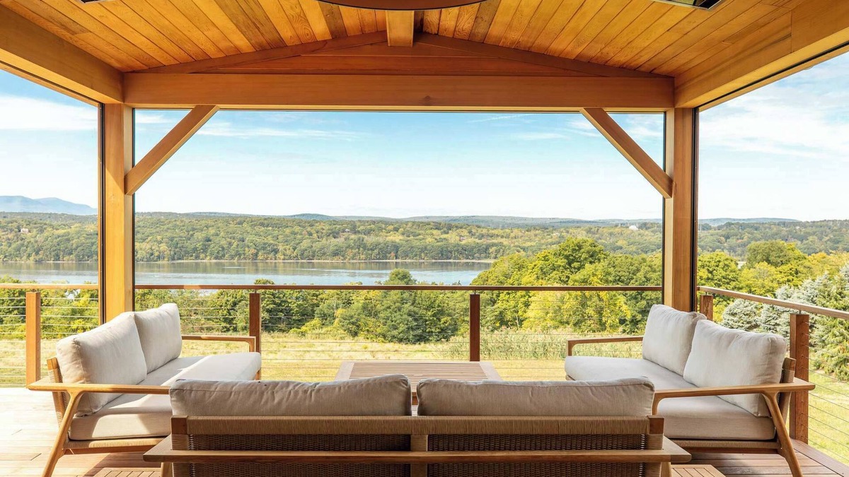 Hudson House | Heated Pool! Sauna! Gym! Stunning Retreat + Views!