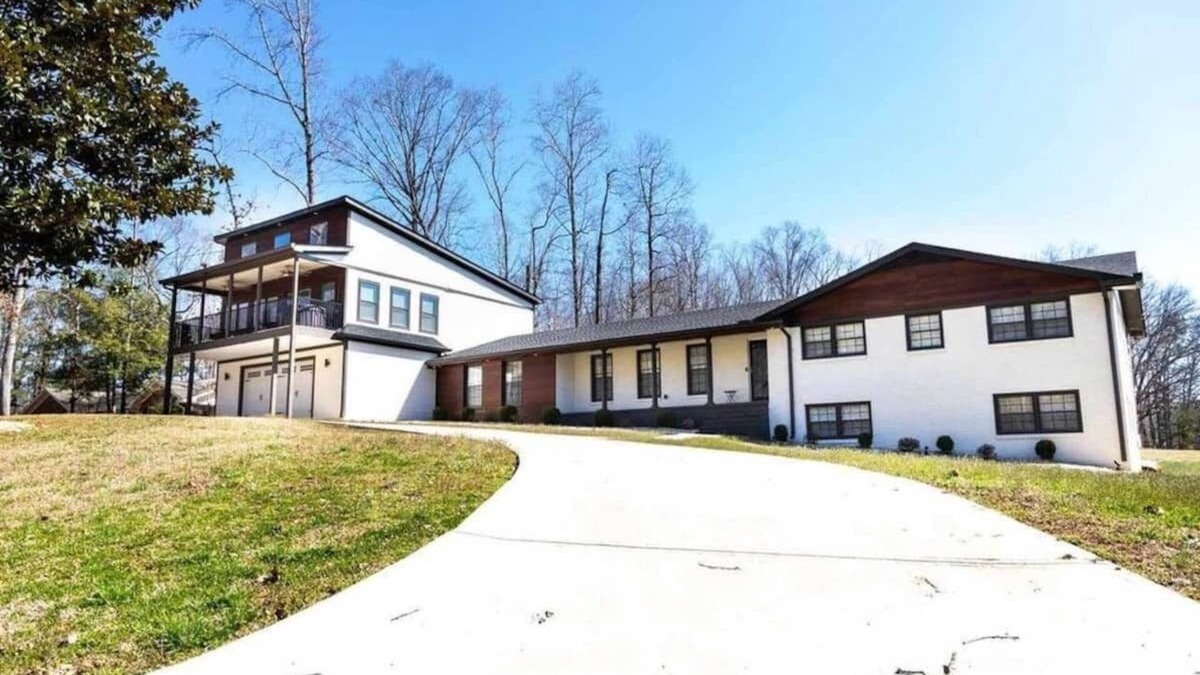 Riverdale House | HEATED POOL~THE WHITE HOUSE GRAND ATLANTA - ENTIRE HOME
