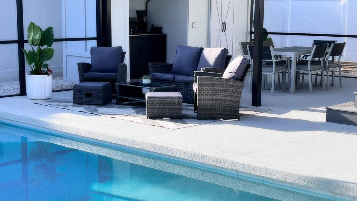 Cortez House | Heated saltwater CAGED pool, NO mosquitos! new, clean house!