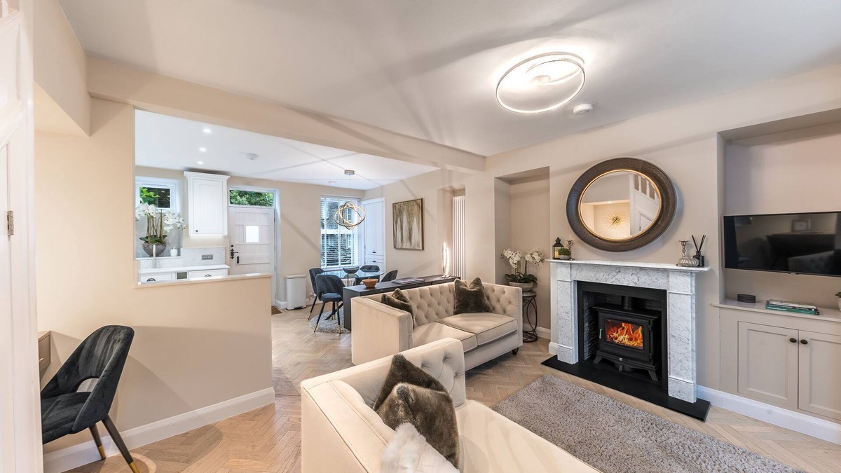 Bowness-on-Windermere Cottage | Heather Mere Cottage - sleeps 4 in newly renovated property