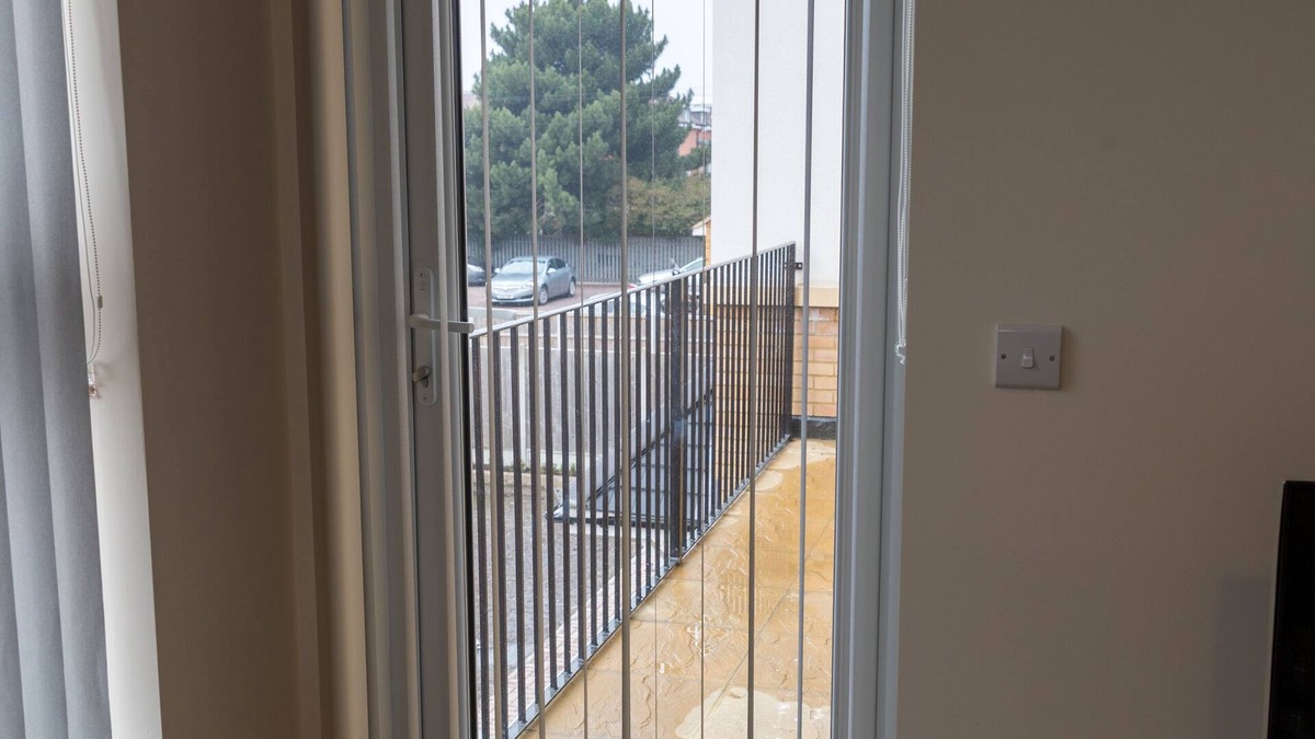 Stanwell Apartment | Heathrow Apartments Peace and Proximity Near Heathrow Airport