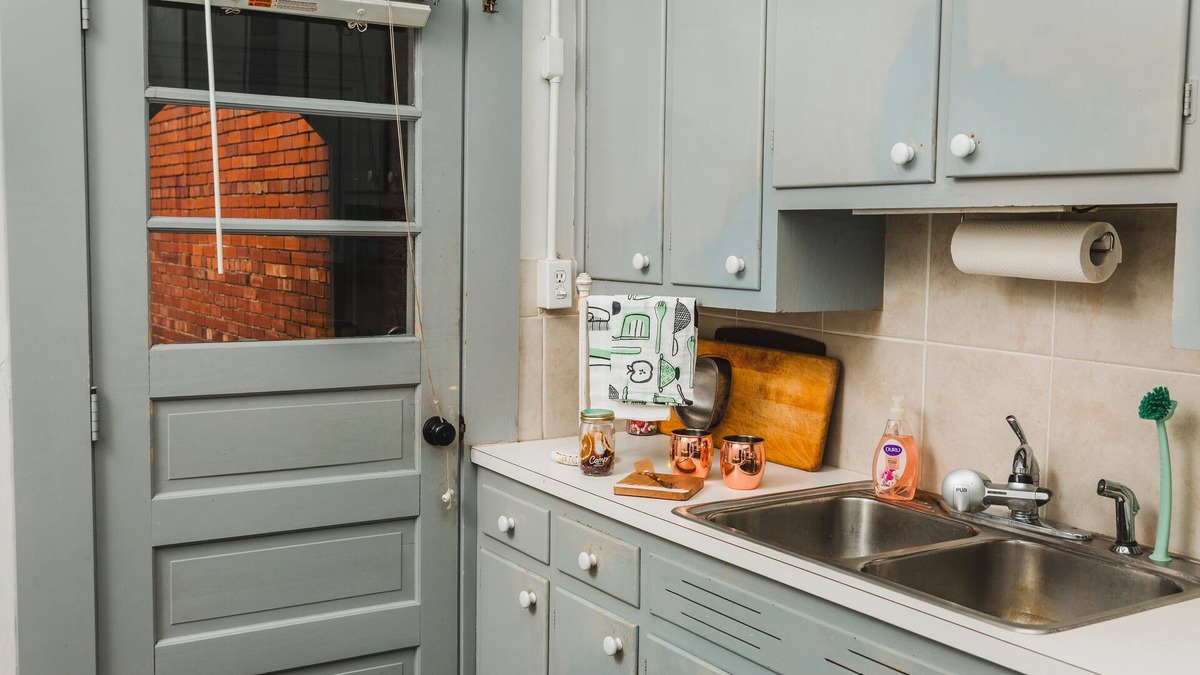 Huntingburg Apartment | Heaven on 4th