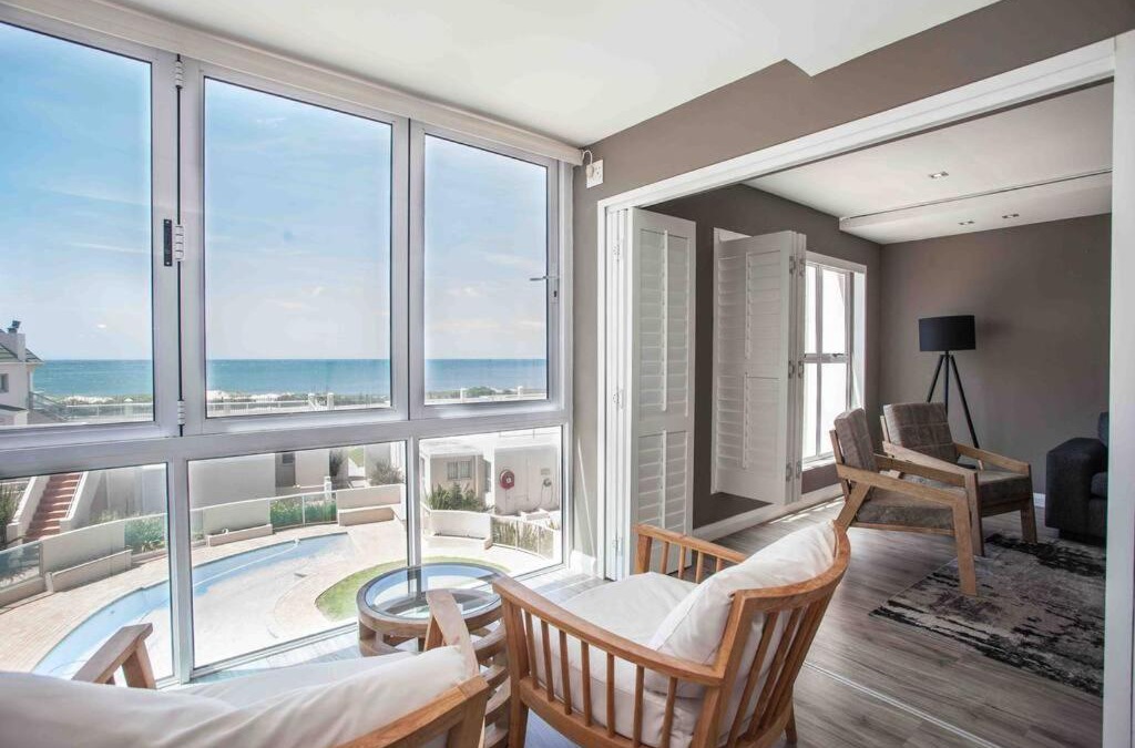 Pollok Beach Apartment | Heaven on the beach @ Summerseas