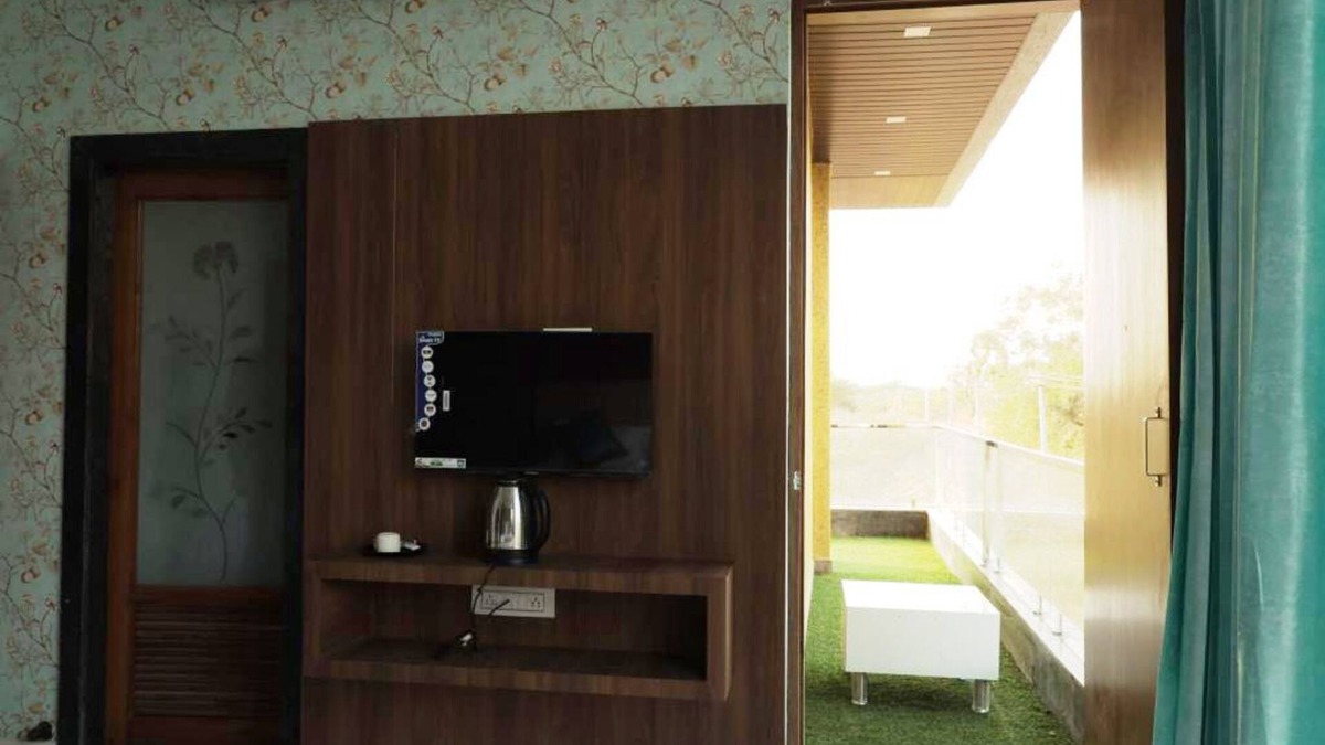 Udaipur Villa | Heaven Pool Villa Udaipur