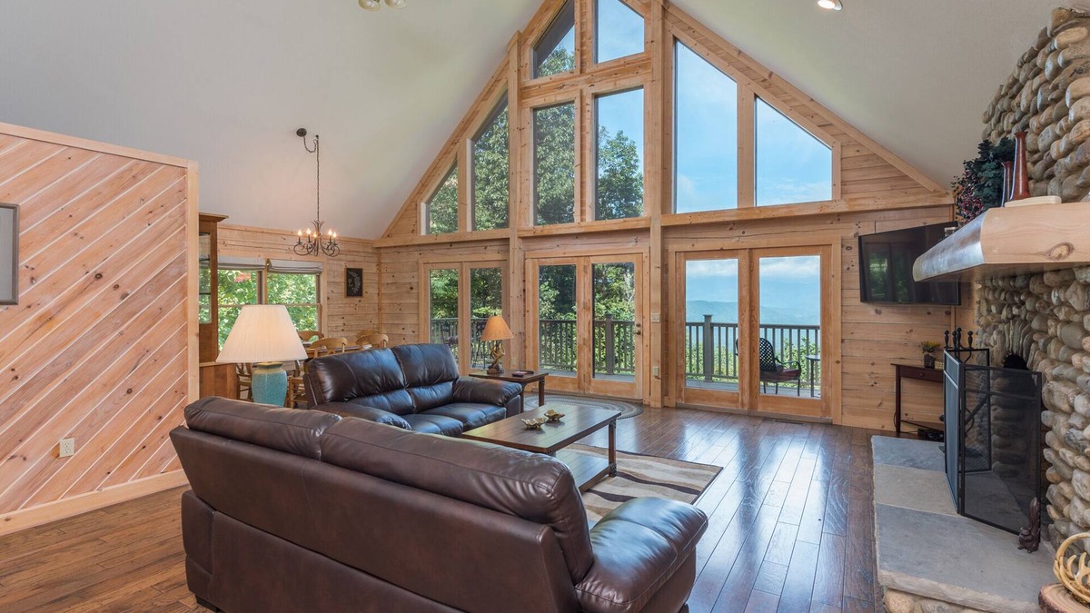 Old Fort Cabin | Heaven's Point | Great views, pet friendly