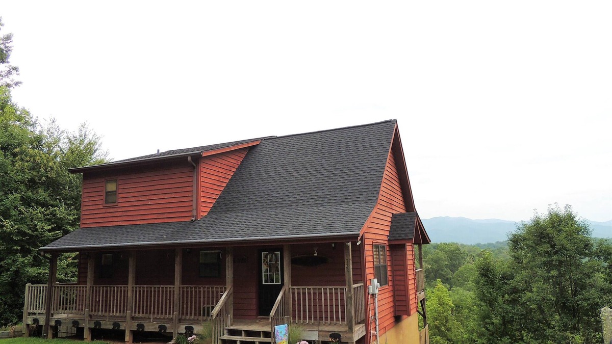 Murphy Ski Chalet | Heaven sent mountain view! Perfect for any occasion