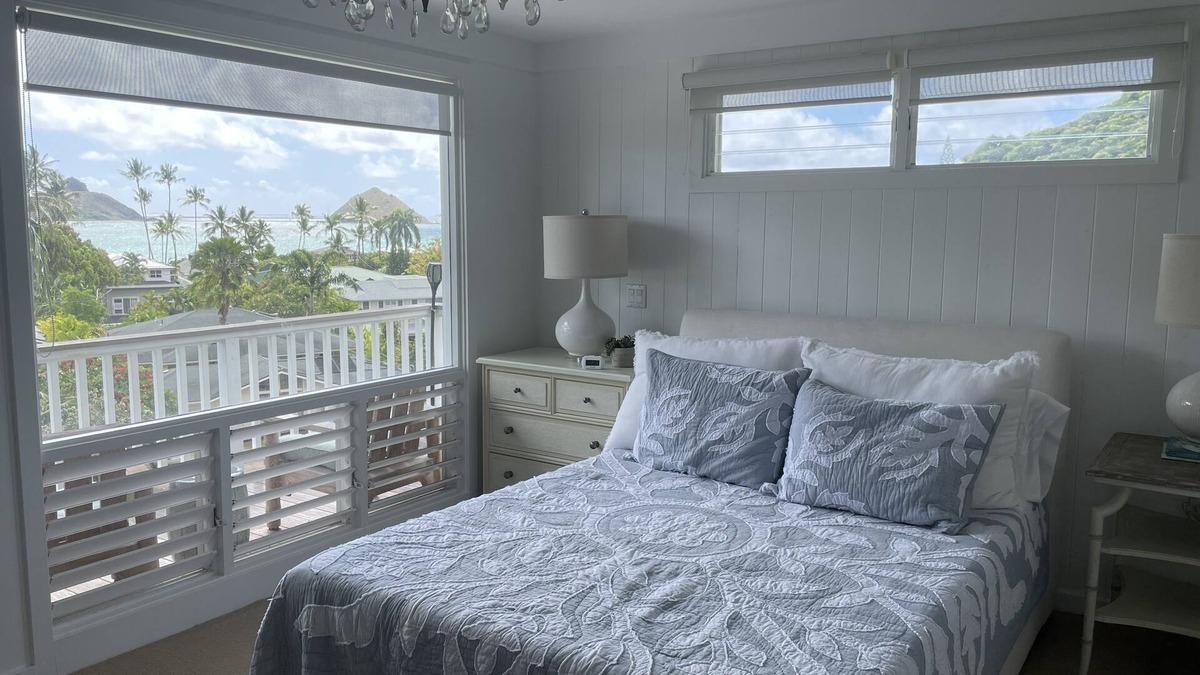 Lanikai Apartment | Heavenly Hale Best Licensed Vacation rental - walk to beach!