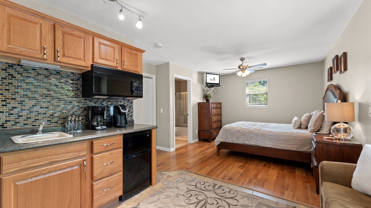 Branson West Condo | Heavenly Hideaway 2 Bedroom Condo by RedAwning