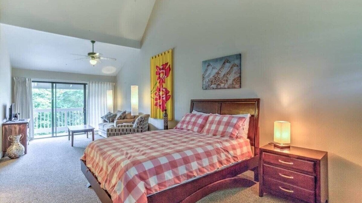 Princeville Hotel | Heavenly Kauai Destinations Hale Moi Side B by Hideaways Beach
