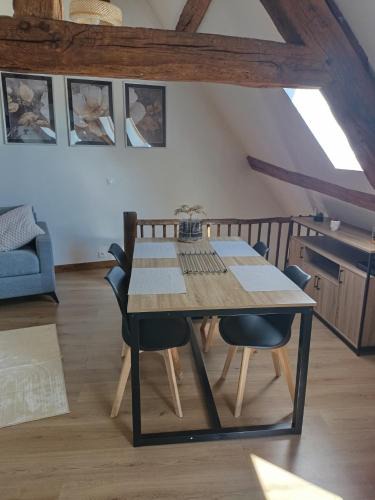 Chateauneuf-en-Thymerais Apartment | hebergement centre ville Chateauneuf-en-thymerais