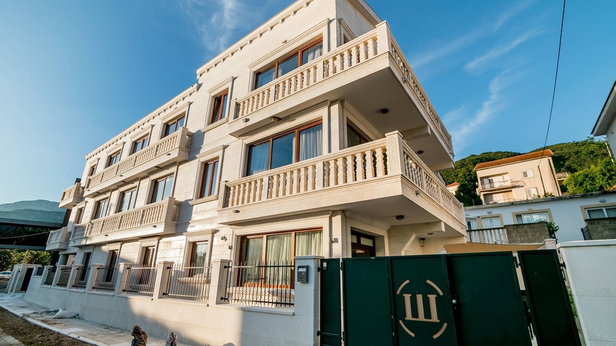Kumbor Apartment | Hedera Residences