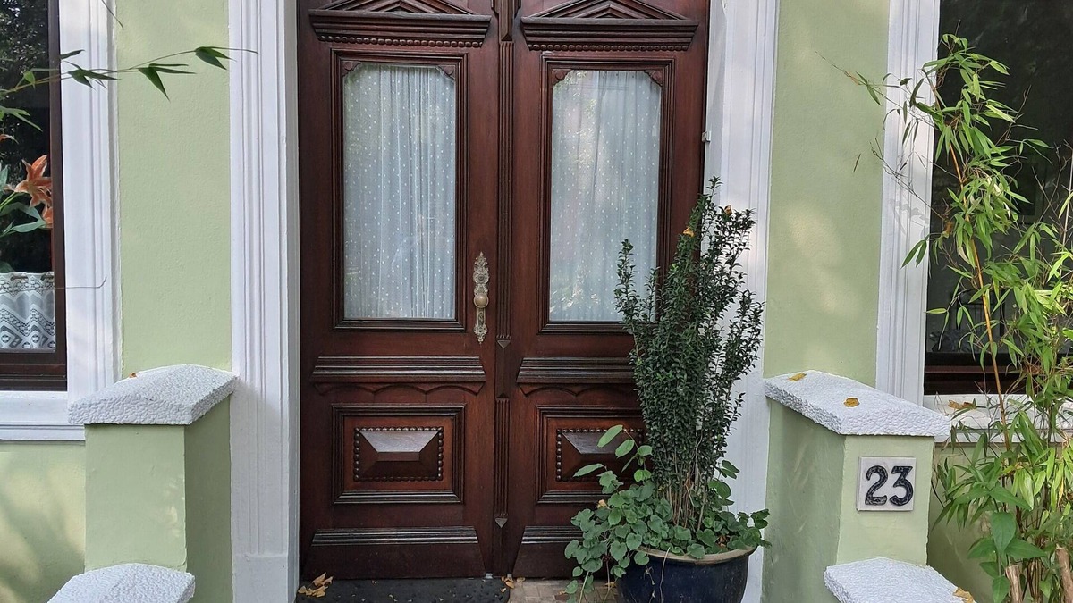 Osternburg Apartment | Hedo, Ihre Ferienwohnung im City-altbau