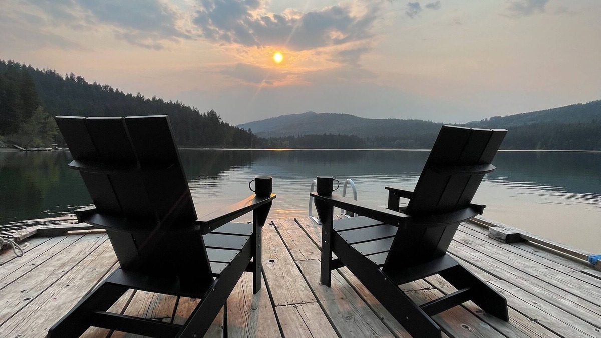 Kamloops House | Heffley Lake House - Closed for the winter season - DM for the 2026 dates!