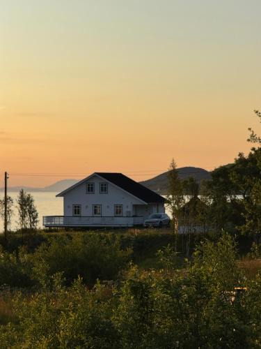Lyngen House | Heggelund