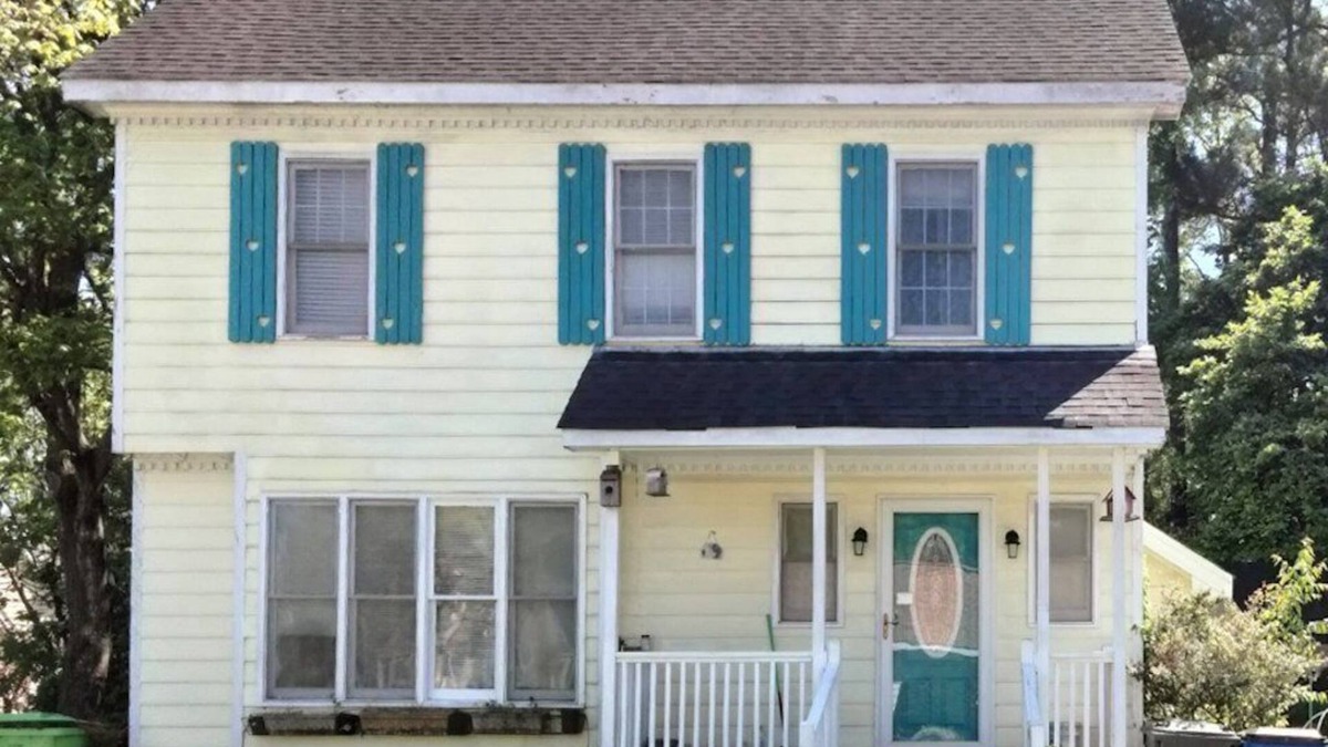 Northeast Raleigh House | Heidi's Haven. Charming 3-bedroom house. Northeast Raleigh. 9 mins from downtown