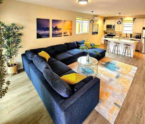 City Heights House | Heights Golden Luxe Retreat
