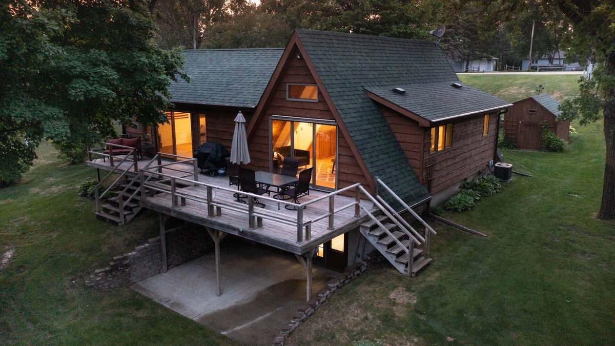 Friberg Cabin | Heilberger Hus [Ottertail Co. A-frame] nThe perfect relaxing LAKE Cabin