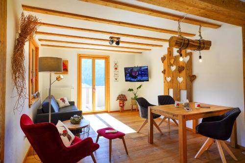 Lautenbach Apartment | Heimatglück Ferienwohnung 1
