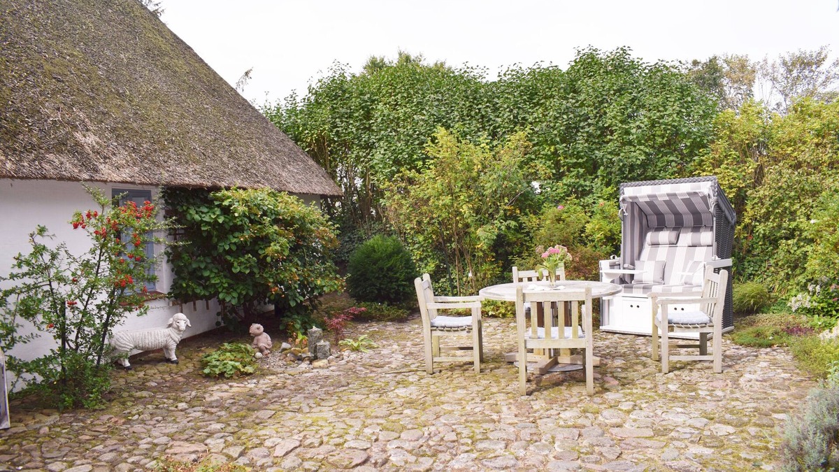 Bordelum House | Heimathafen, Reetdachhaus, Alleinlage, Kamin, Großer Garten, Ruhe