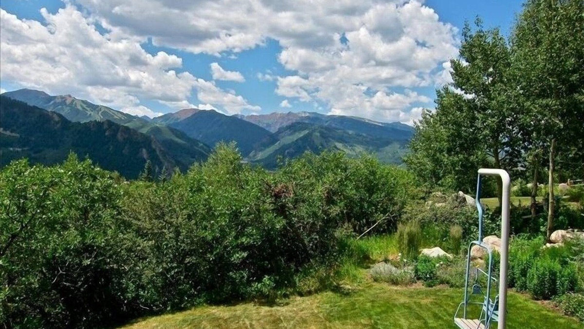 Red Mountain House | Heirloom Aspen: Luxury Private Home With Jawdropping Unobstructed Views of Aspen