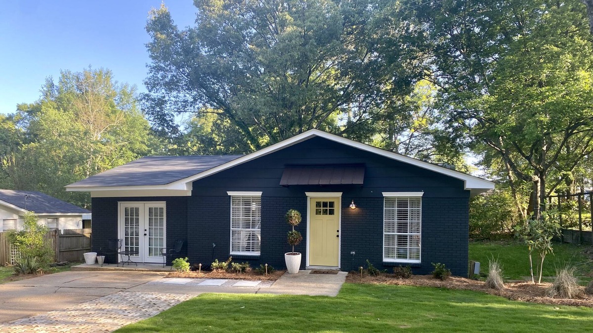Ridgeland House | Helen's House - Olde Towne Ridgeland Charmer