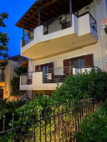 Paleros Apartment | Helen’s house