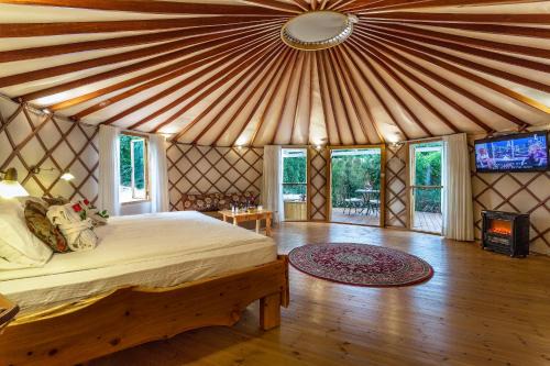 Had Nes Bed & Breakfast | Helios Luxury Suites