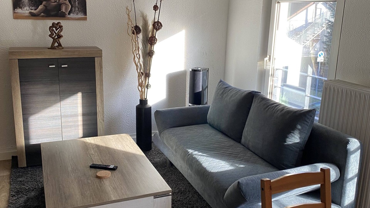 Altenburg Apartment | Helle Hübsche Ferienwohnung in in Ruhiger Lage von Altenburg
