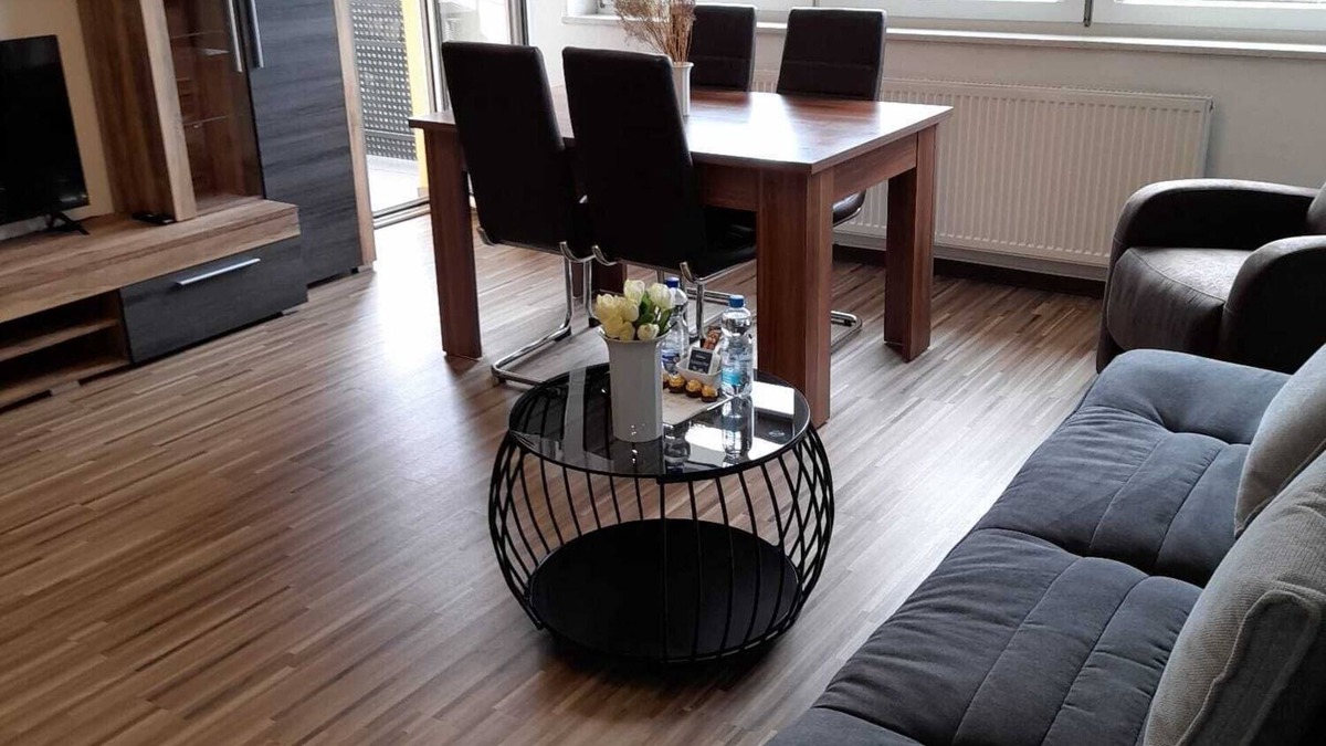 Schollkrippen Apartment | Helle und Freundliche Ferienwohnung mit Balkon
