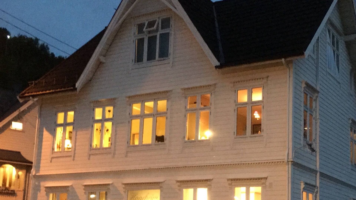Hellesylt Apartment | Hellesylt Town Centre, Geirangerfjord