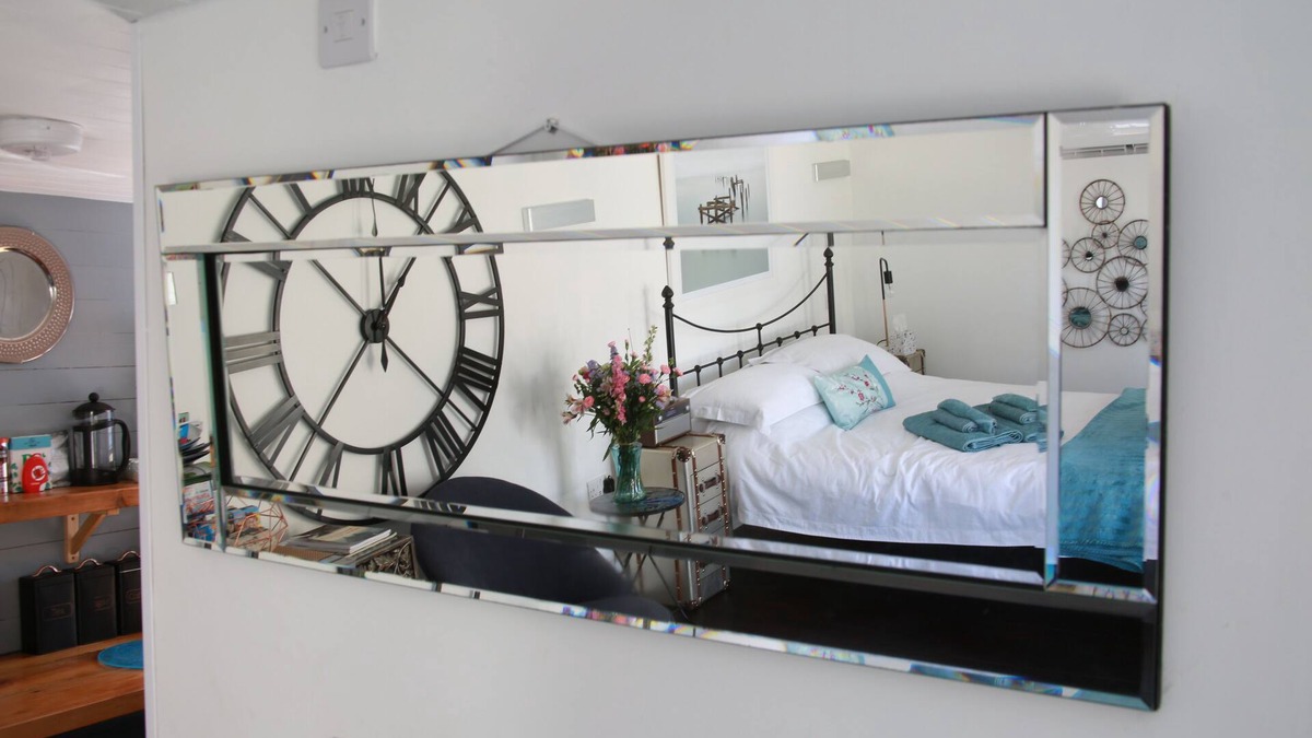Whitstable Cabin | Hello Whitstable - Private Cabin at The Beach