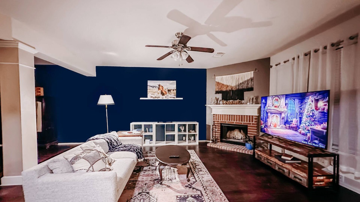 Helotes House | Helotes House welcomes you! Come to a spacious home in the suburbs of the city.