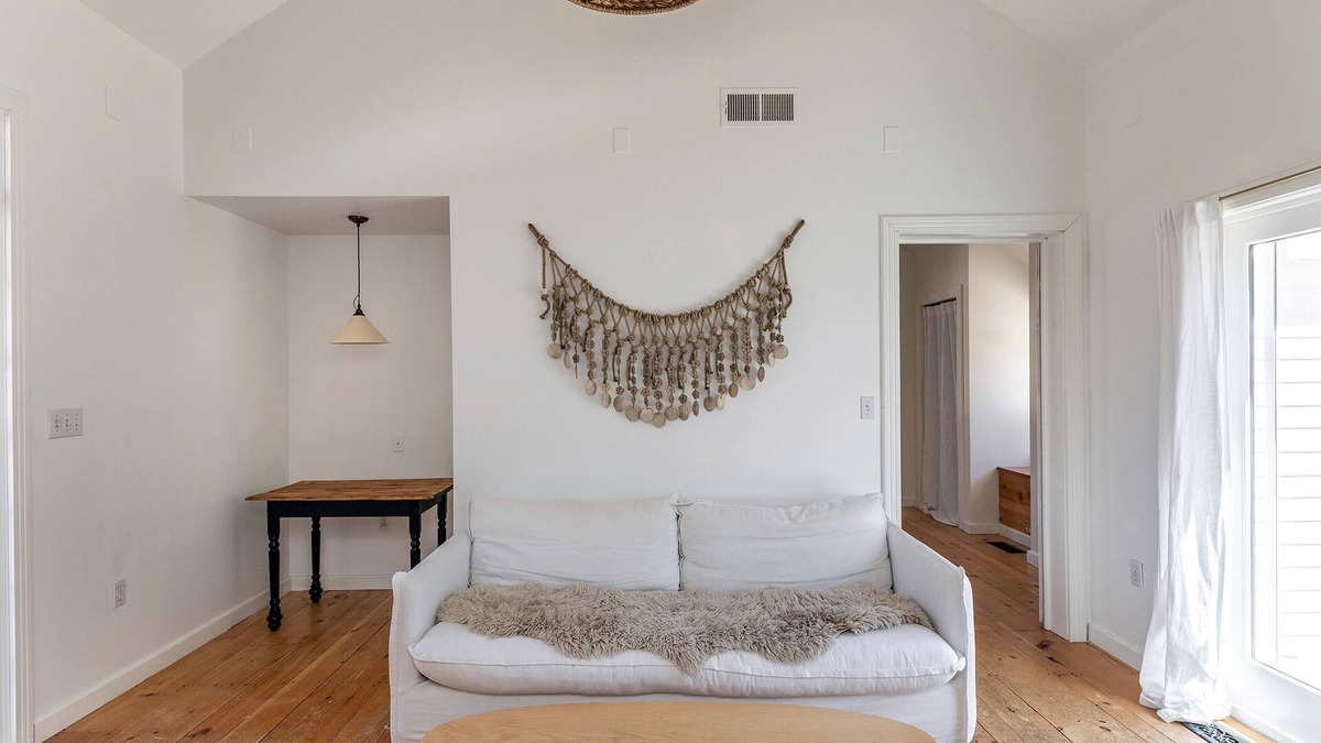 Goshen Apartment | Hemlock Hill Suite - 1-bedroom apartment with WiFi, AC in lovely Litchfield
