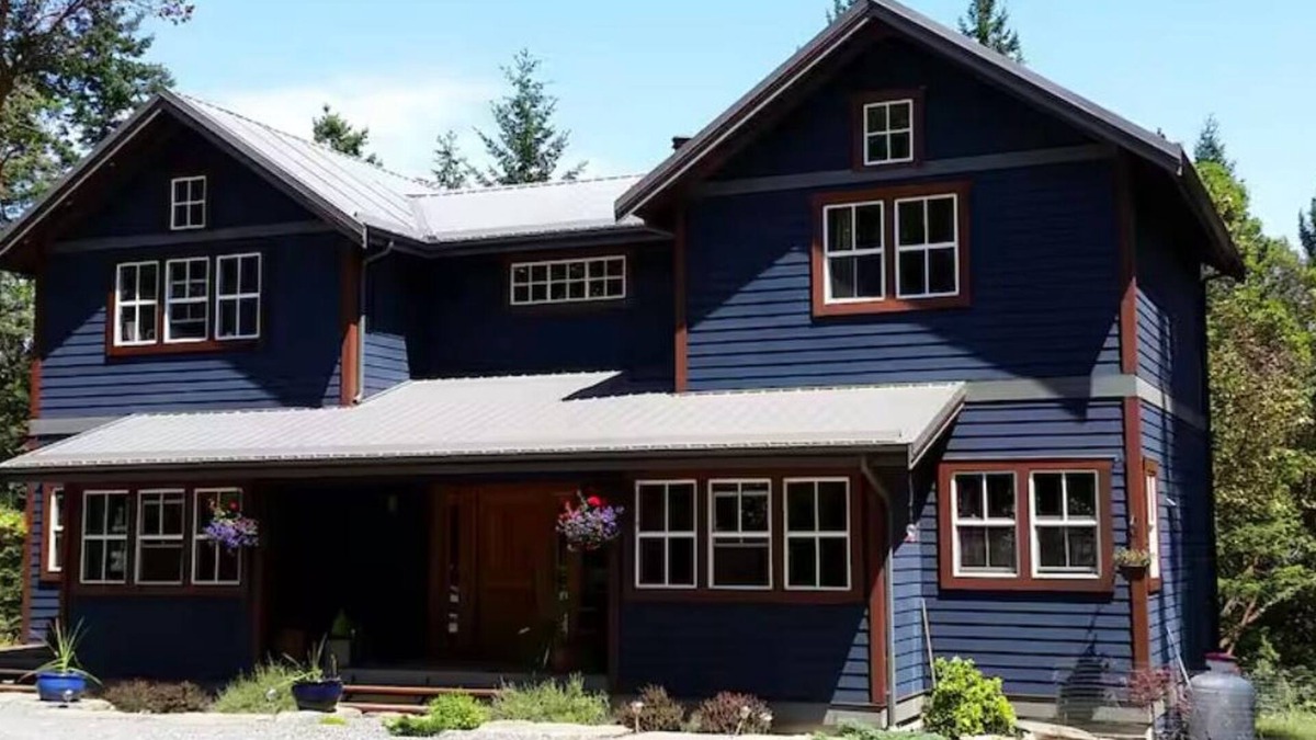 Regional District of Nanaimo Bed & Breakfast | Hemlock Room