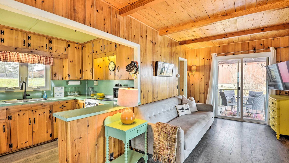 Limerick Cottage | Henderson Harbor Cottage w/Lake Access!