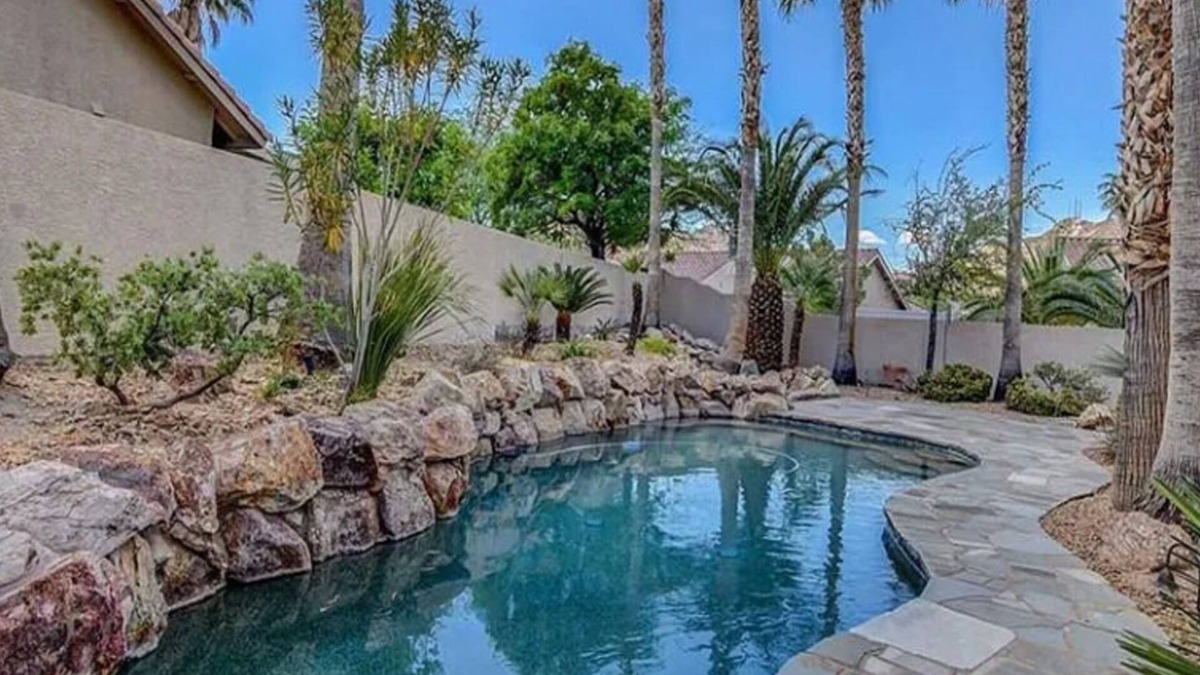 Paradise Hills House | Henderson Home, 5beds, Pool, backyard, pet friendly