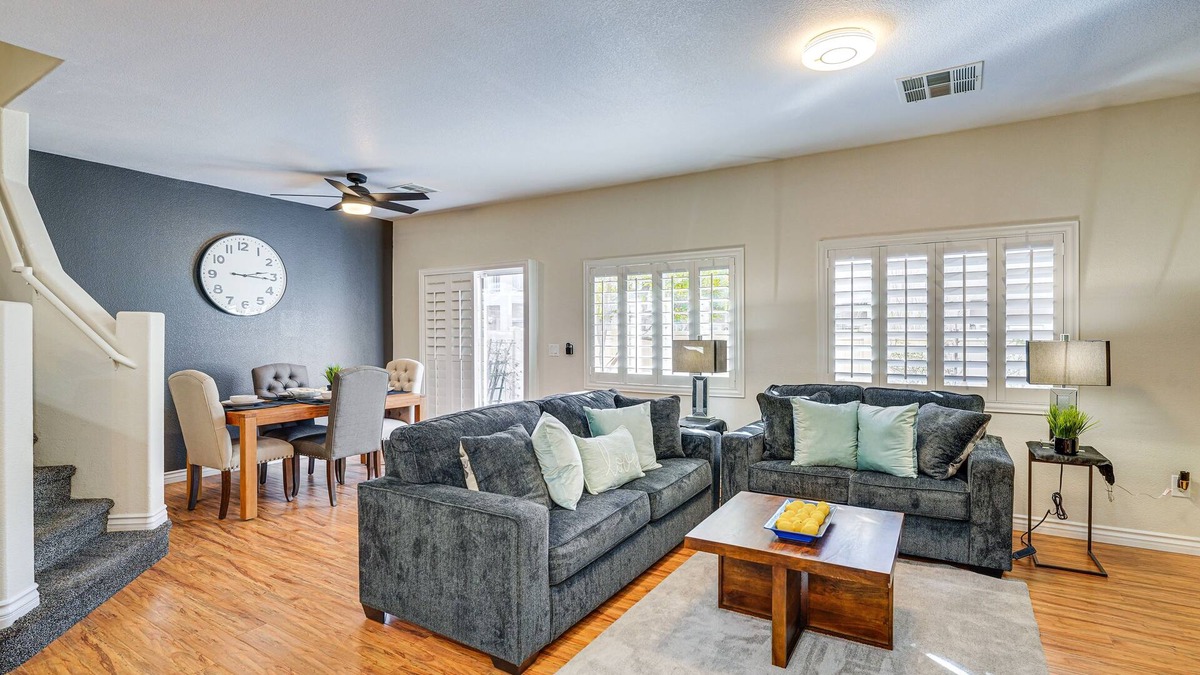 Gibson Springs House | Henderson Retreat ~ 14 Mi to The Las Vegas Strip!