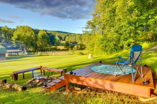 Hendersonville House | Hendersonville Cabin Near Hiking and Waterfalls!