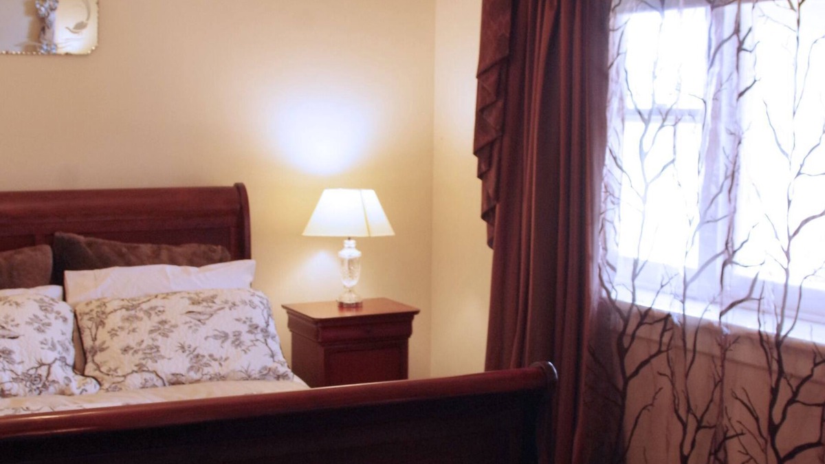 Chewton House | Henrietta's country house, luxury couple's retreat