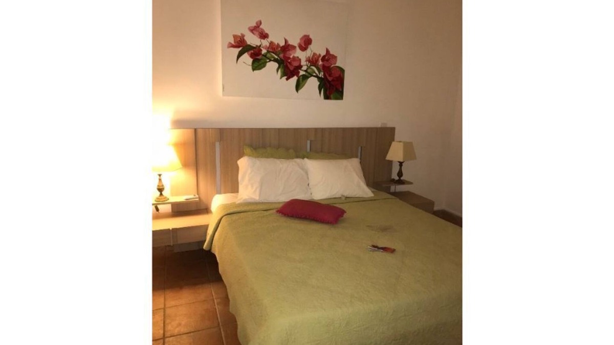 Cul de Sac Bed & Breakfast | Henry’s tranquility cottage