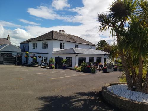 Charmouth Bed & Breakfast | Hensleigh House