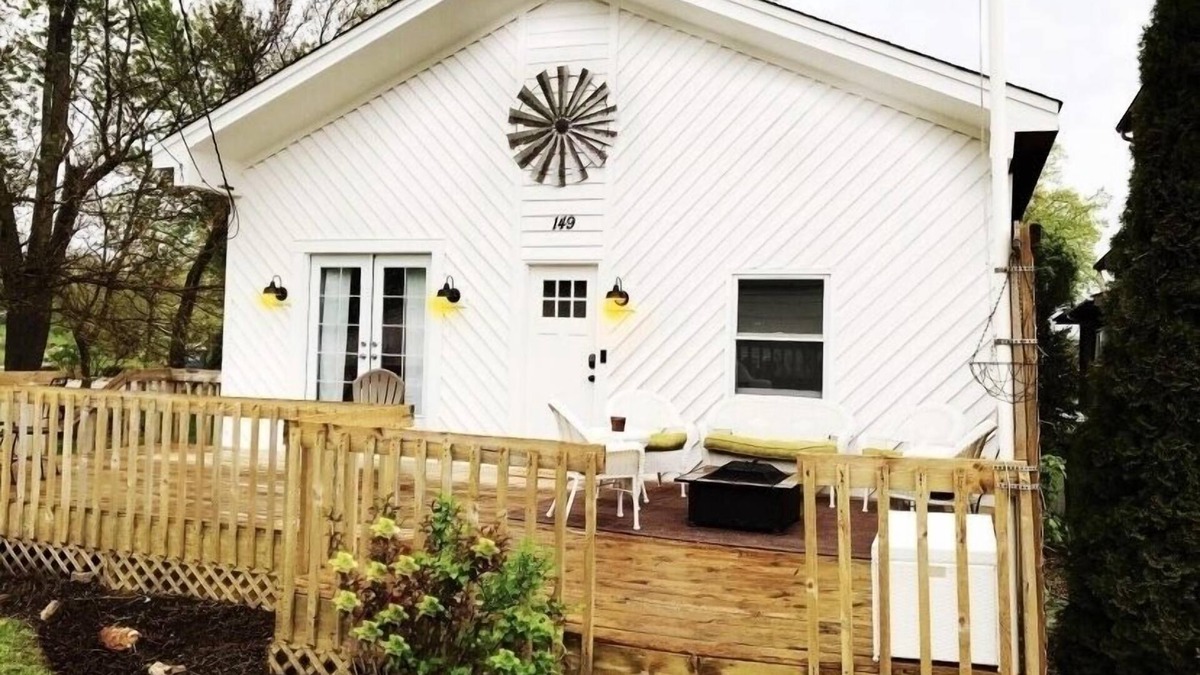 Wauconda House | Hensley’s Cornerstone Lakehouse