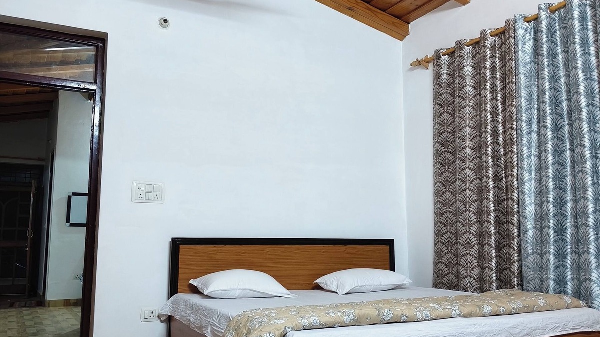 Mallital House | HERB CLUB HOMESTAY is yours a destination home in Nainital.