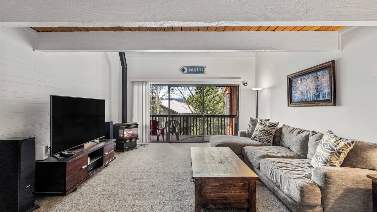 Steamboat Springs House | Herbage Townhome near skiing, trails, and free transit!