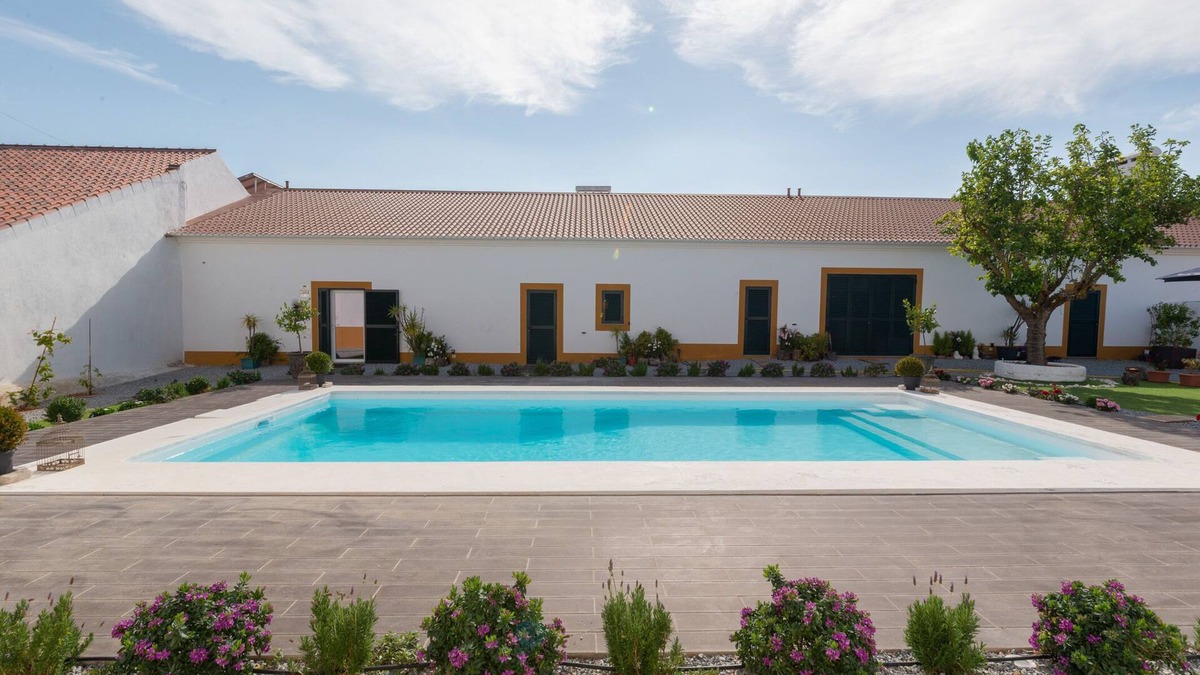 Montemor-o-Novo House | Herdade da Paz com Piscina e Barragem em Reserva Ecológica