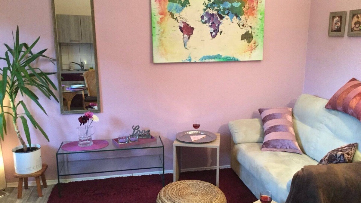Eppendorf Apartment | Here is where the heart still counts