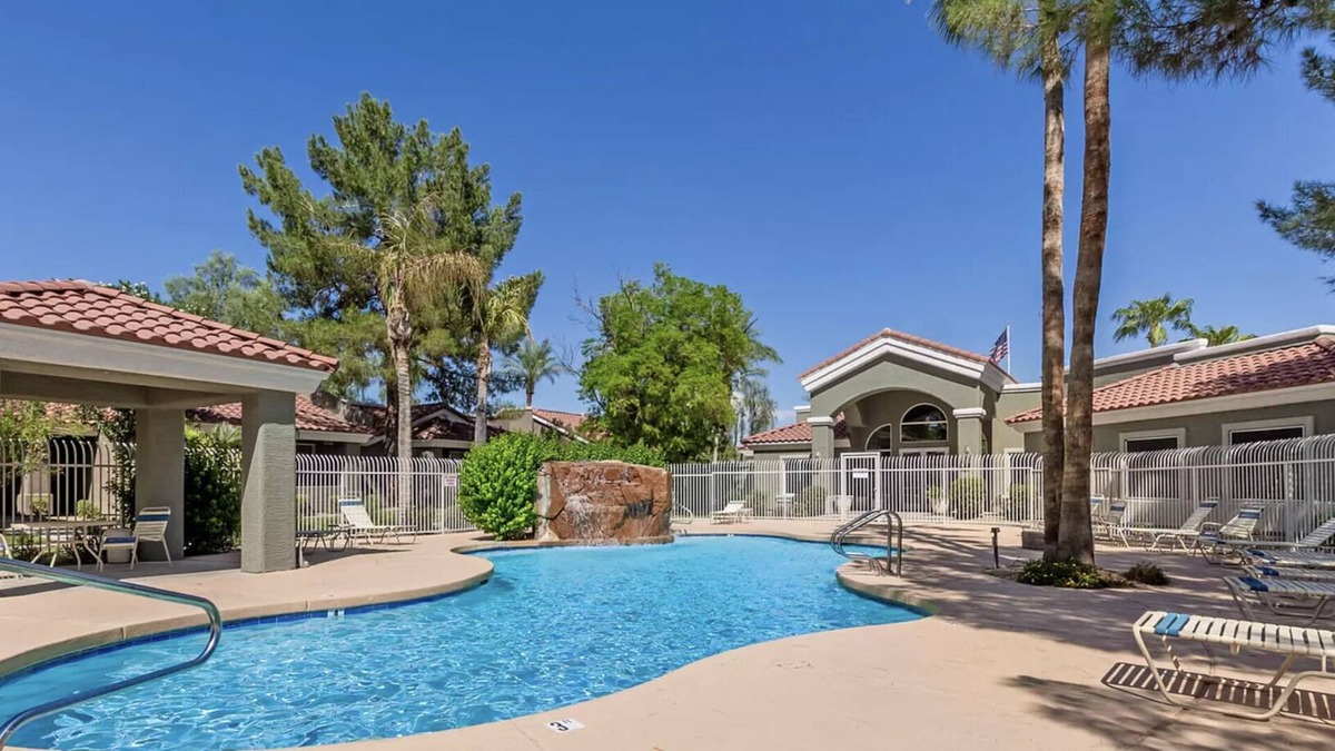 Deer Valley Condo | Here's to a relaxing stay.pool, spa, sauna, shaded walkways? Ahhh.no cares.