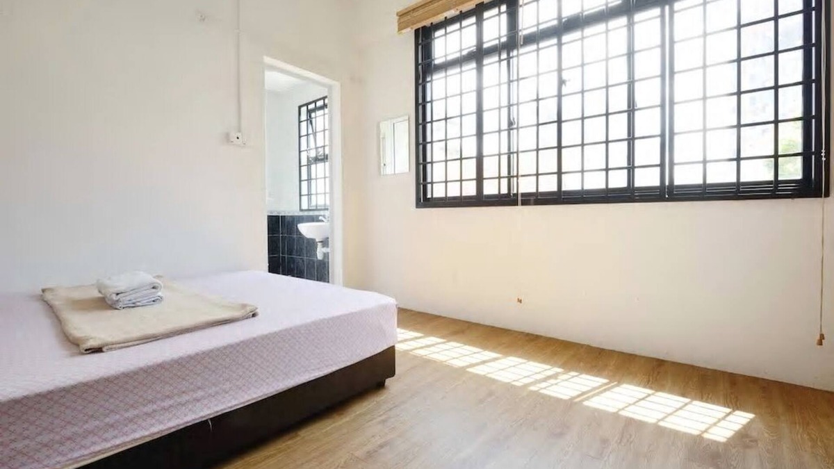 Lavender Apartment | Heritage apartment: Master room* +bathroom